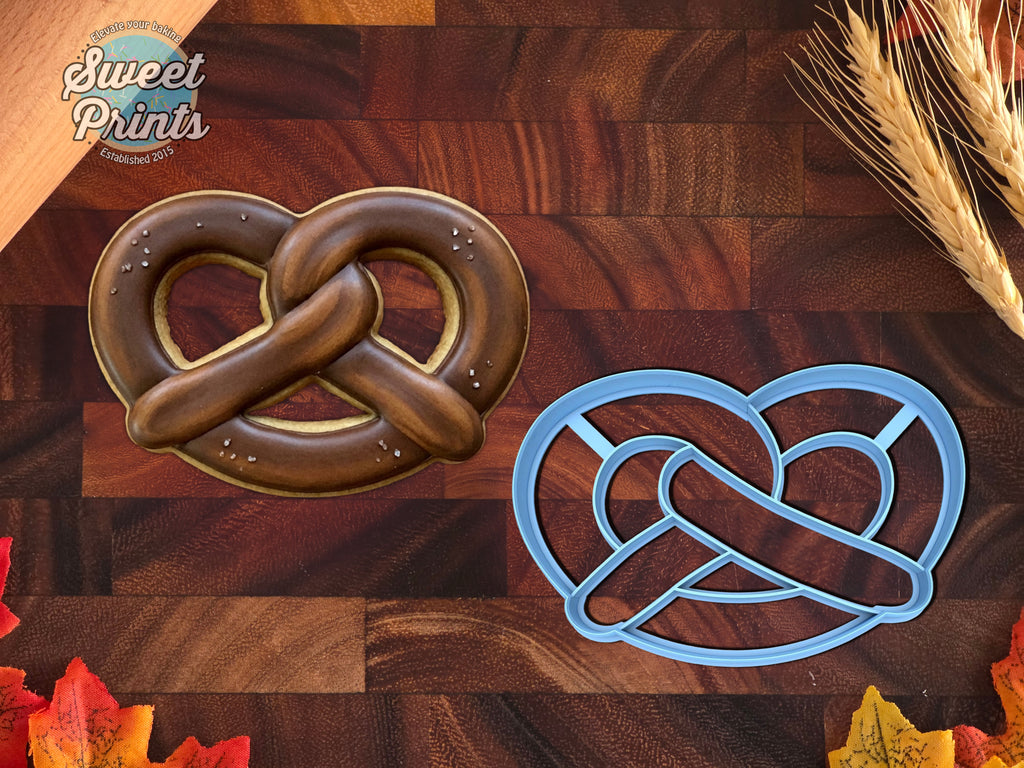 Pretzel Cookie Cutter/Dishwasher safe/Cut Through