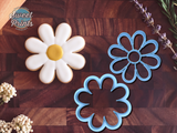 Set of 2 Daisy/Flower Cookie Cutters/Dishwasher Safe