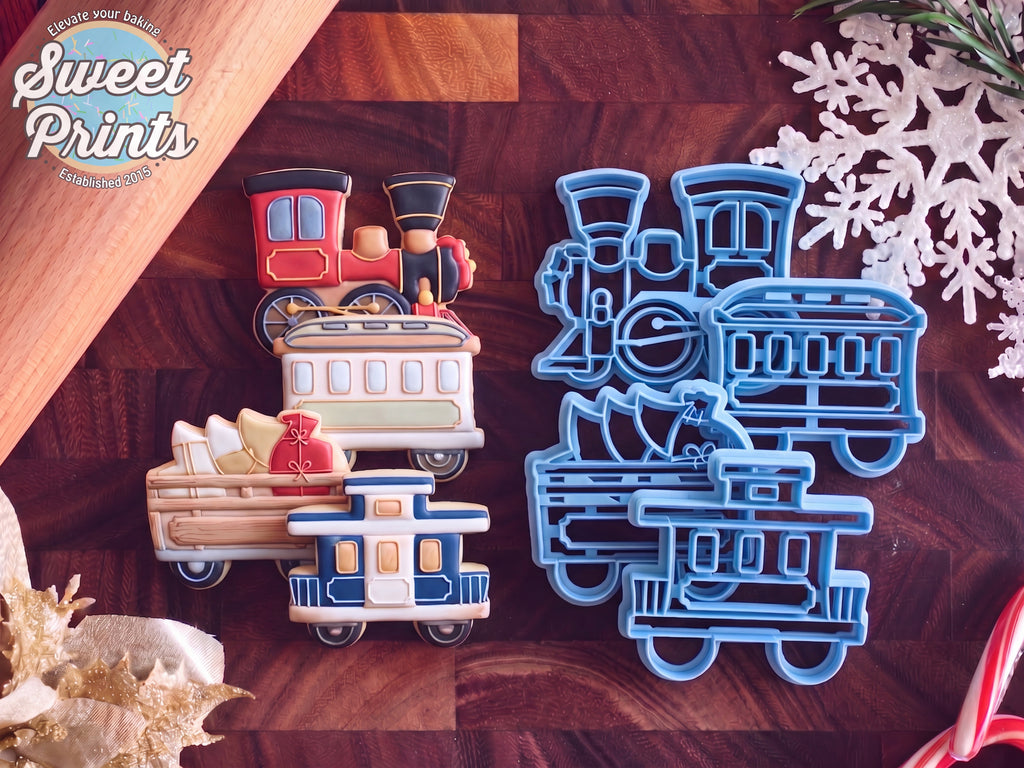 Set of 4 Train/Locomotive with Christmas Tree Cookie Cutters/Dishwasher Safe