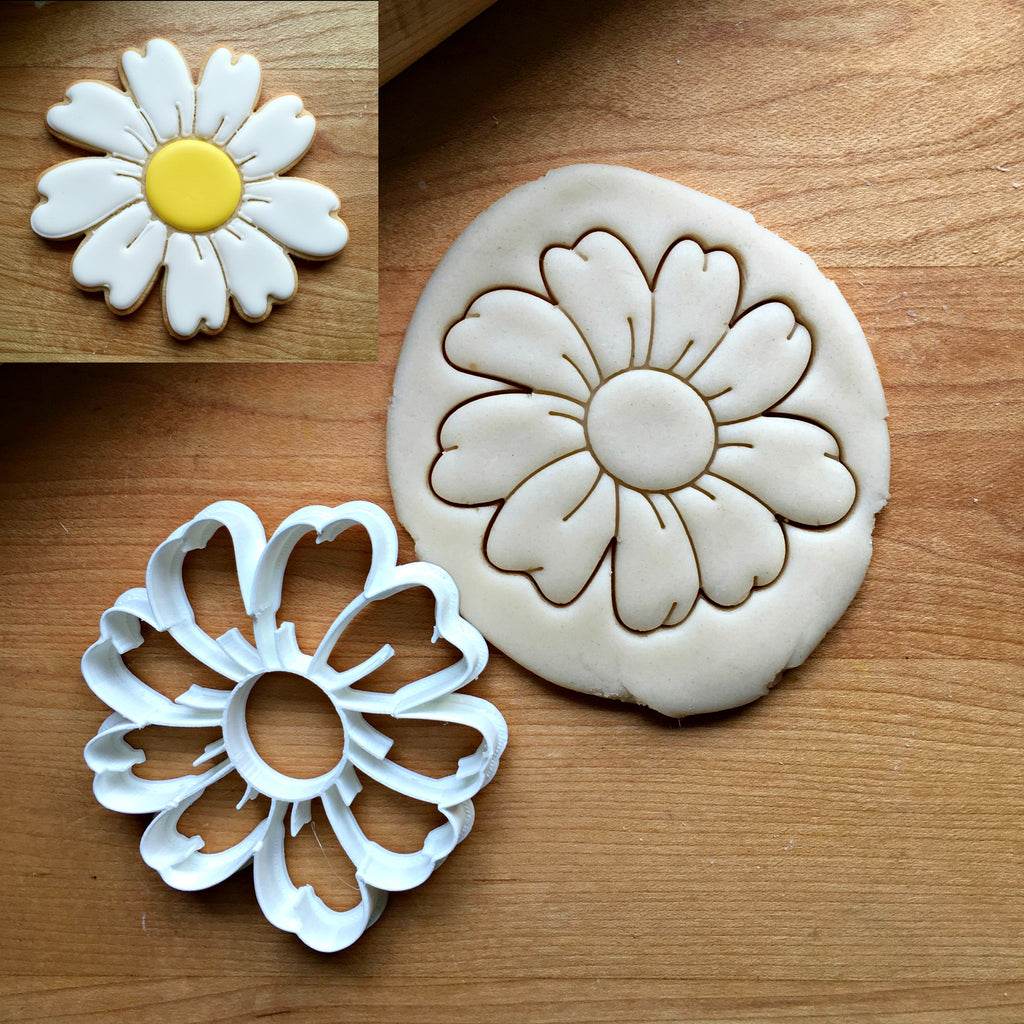 9 Petal Flower Cookie Cutter/Dishwasher Safe