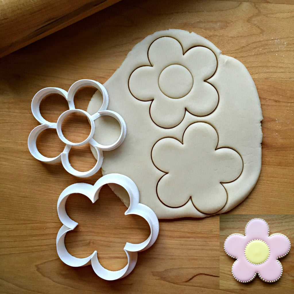 Set of 2 Five Petal Daisy/Flower Cookie Cutters/Dishwasher Safe