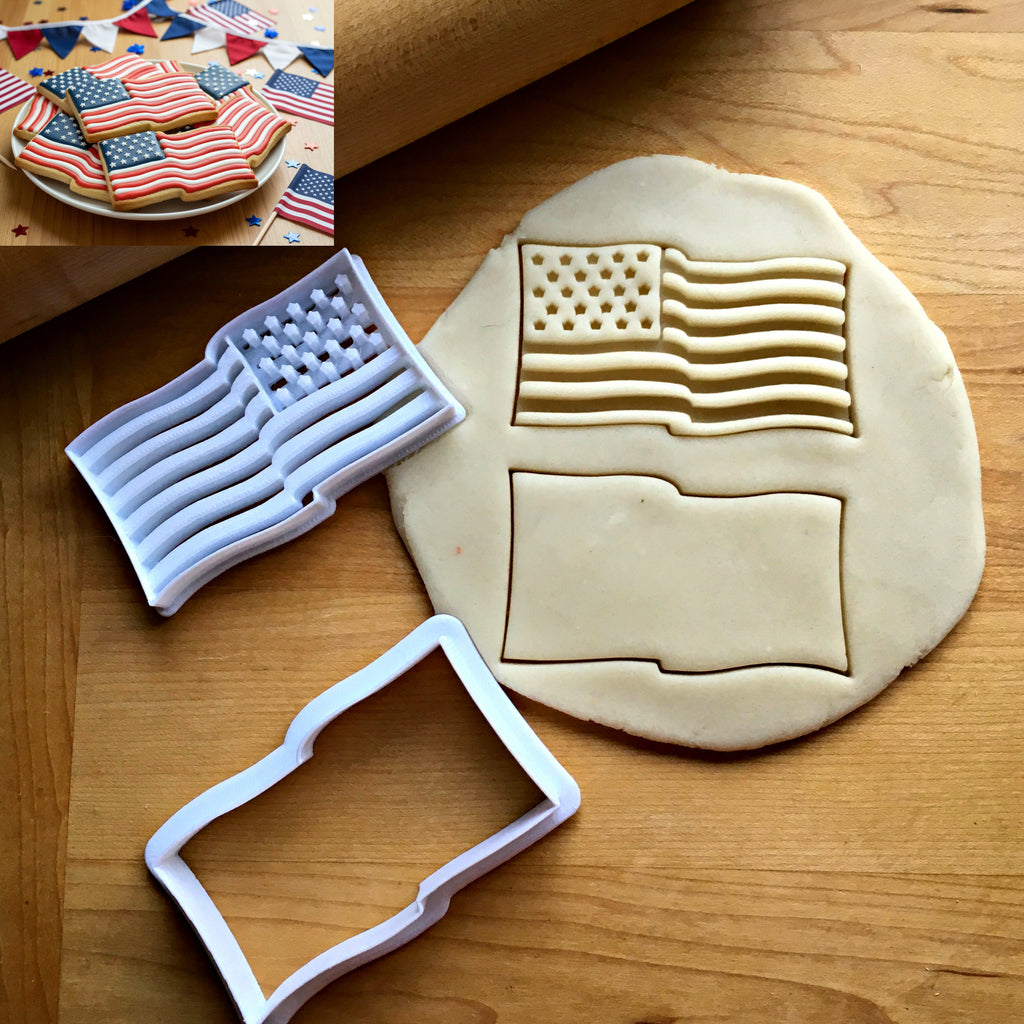 Set of 2 American Flag Cookie Cutters/Multi-Size/Dishwasher Safe