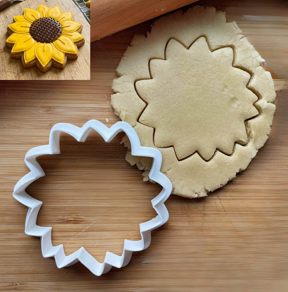 Sunflower/Daisy Cookie Cutter/Dishwasher Safe