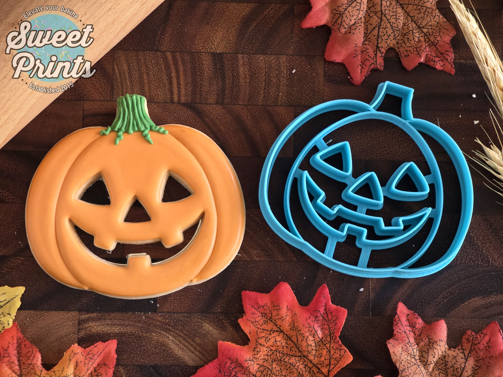Jack-O-Lantern Cookie Cutter/Creates a Cut-Through/Dishwasher Safe
