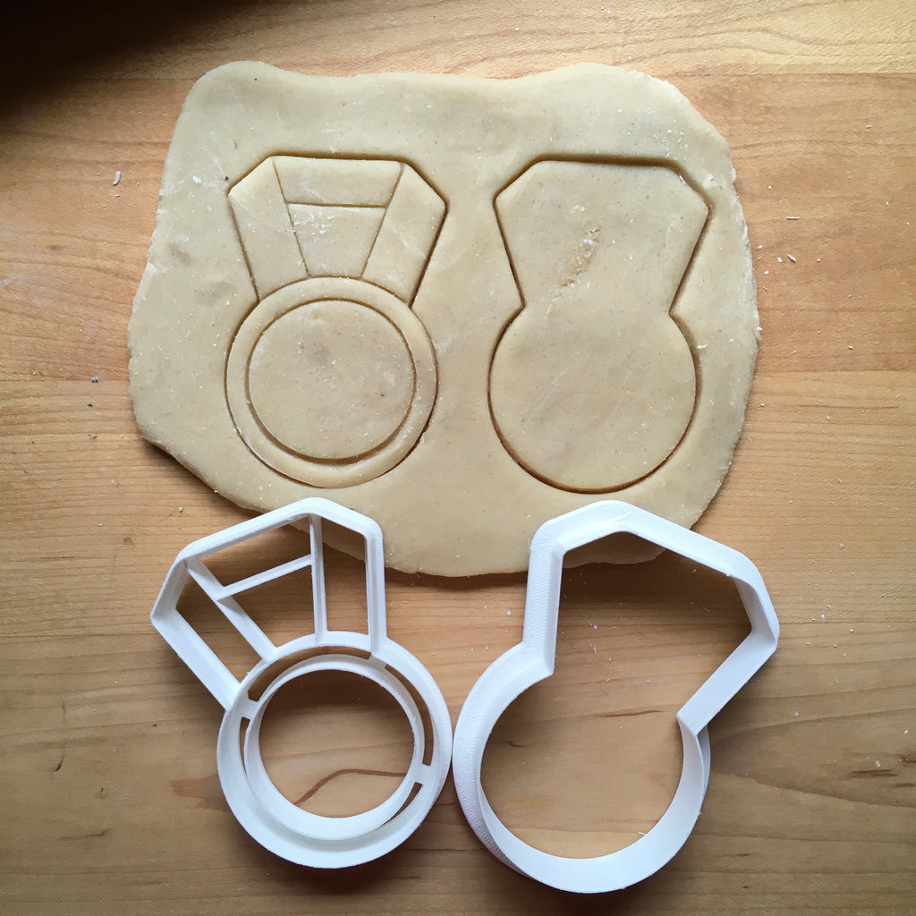 Set of 2 Award Medal Cookie Cutters/Dishwasher Safe