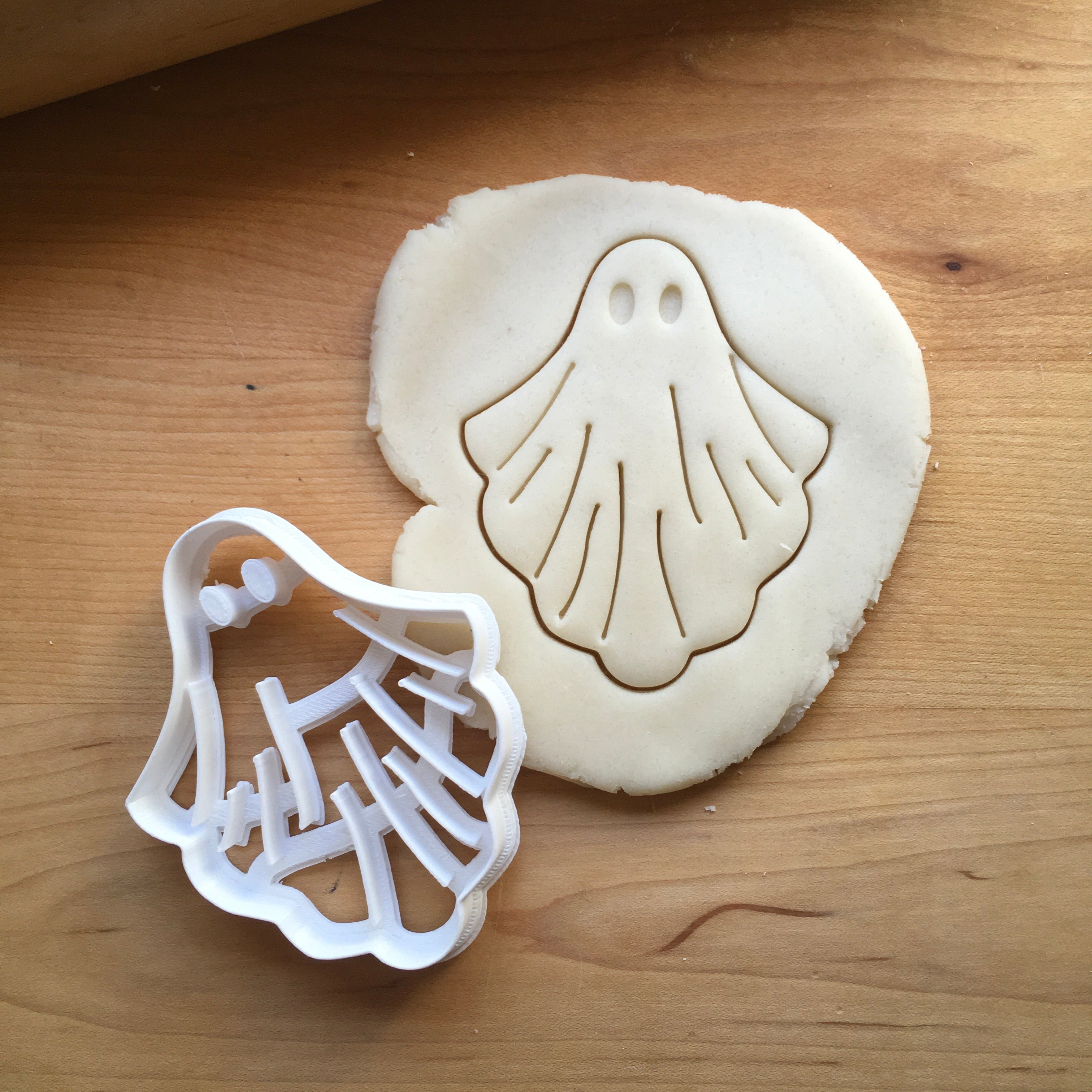 Ghost Wavy Cookie Cutter/Dishwasher Safe