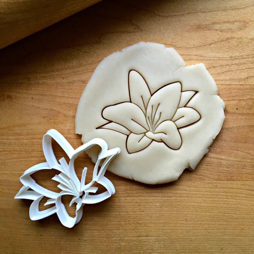 Lily Cookie Cutter/Dishwasher Safe