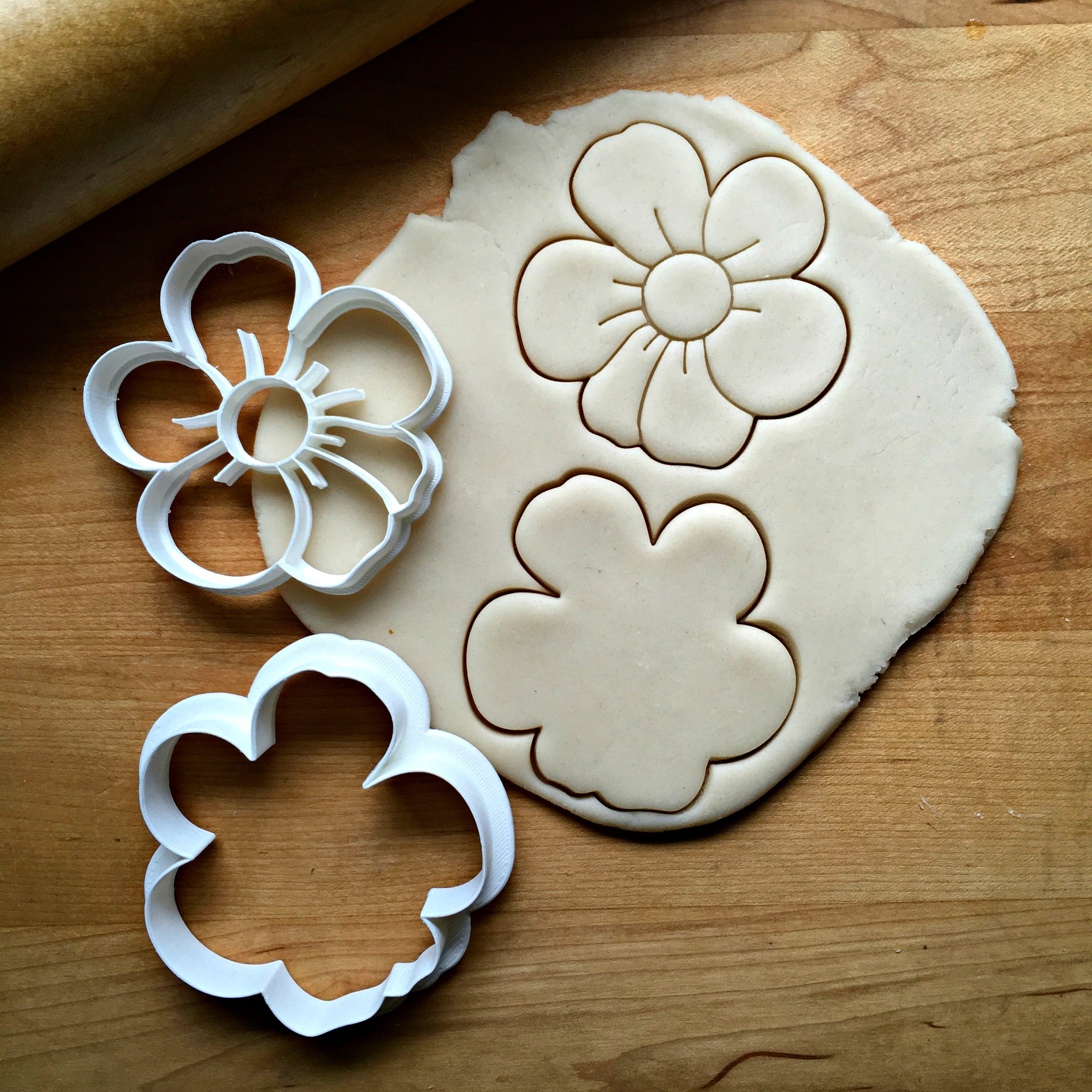 Set of 2 Petal Flower Cookie Cutters/Dishwasher Safe