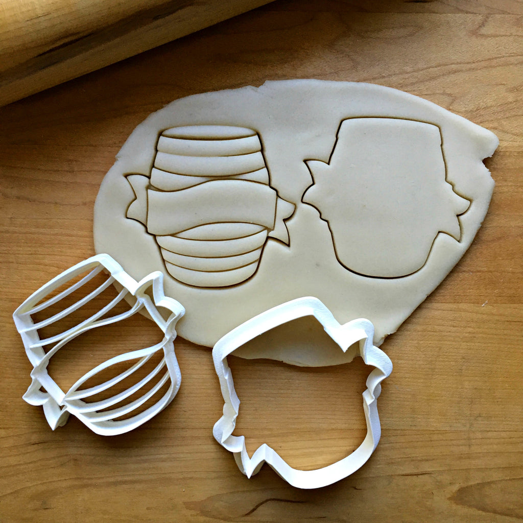 Set of 2 Barrel with Banner Cookie Cutters/Dishwasher Safe