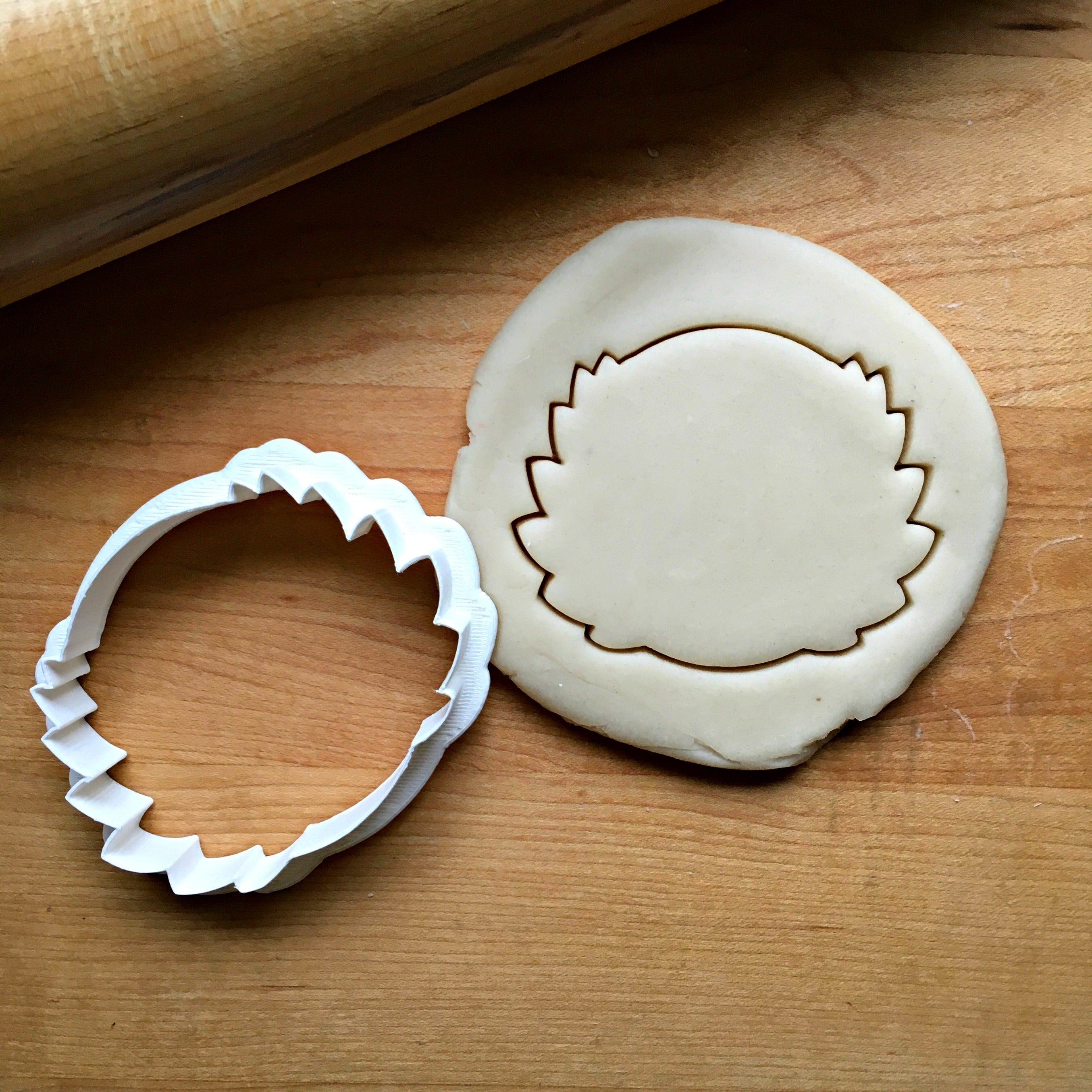Leaf Circle Cookie Cutter/Dishwasher Safe