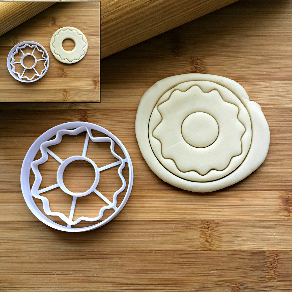 Donut Cookie Cutter/Creates Center Cutout/Dishwasher Safe