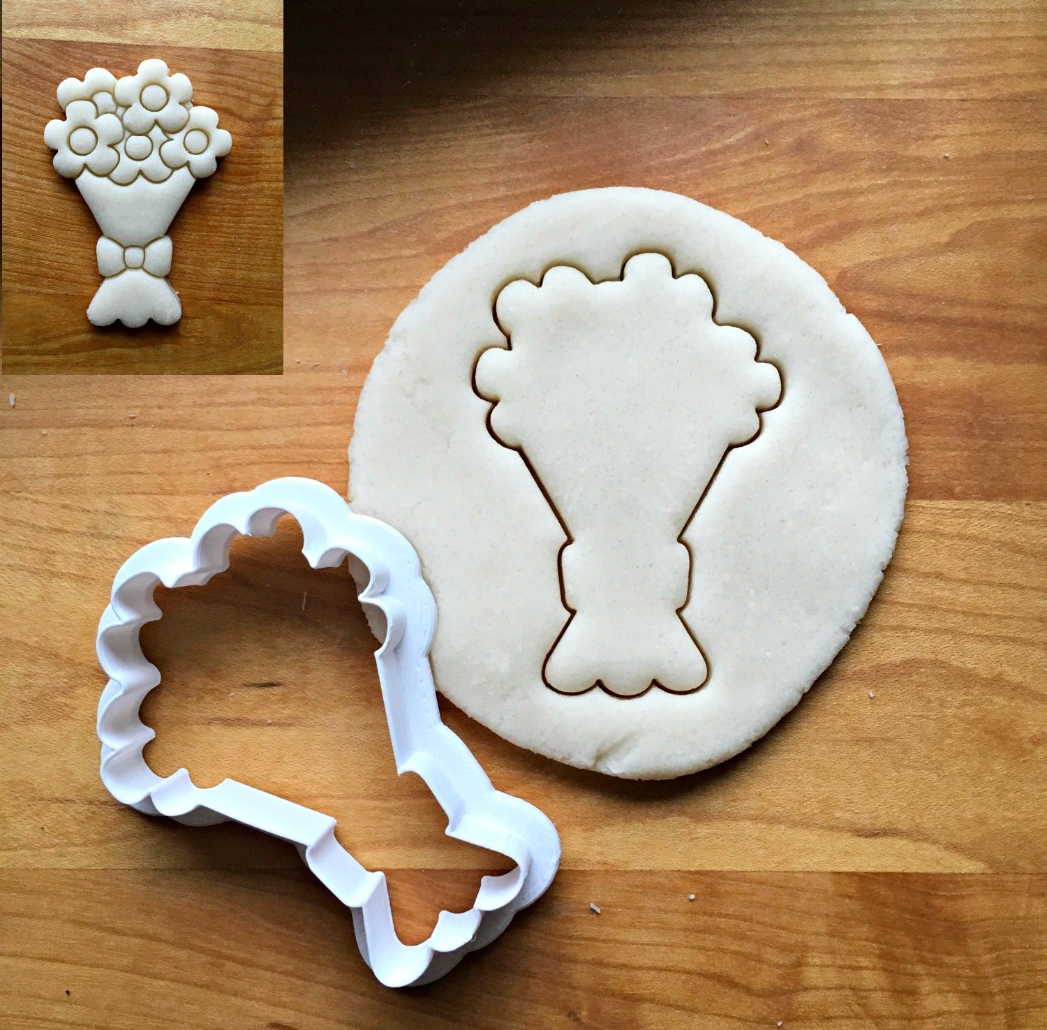 Bouquet of Flowers Cookie Cutter/Dishwasher Safe