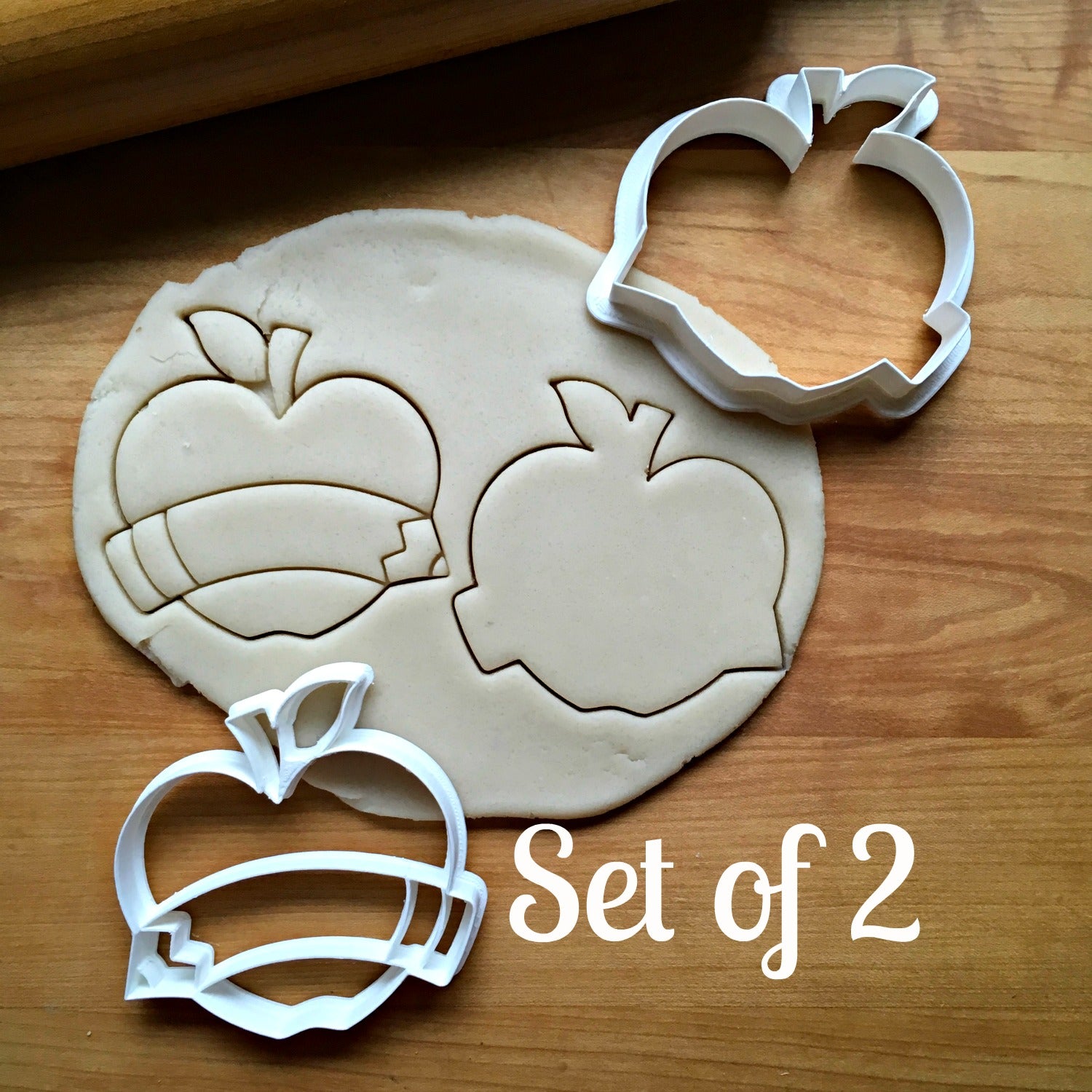 Set of 2 Apple Banner Cookie Cutters/Dishwasher Safe