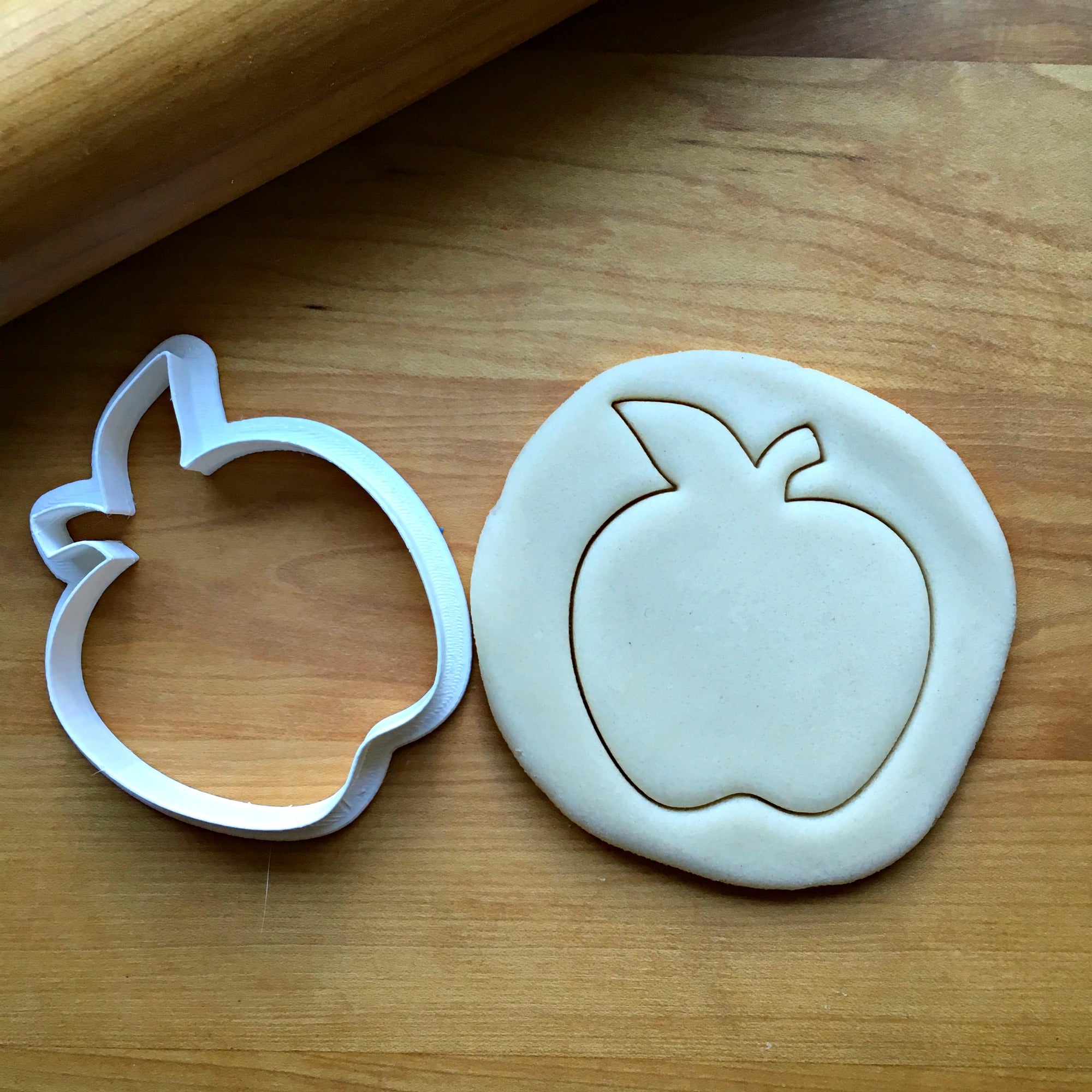 Apple Cookie Cutter/Dishwasher Safe - Sweet Prints Inc.
