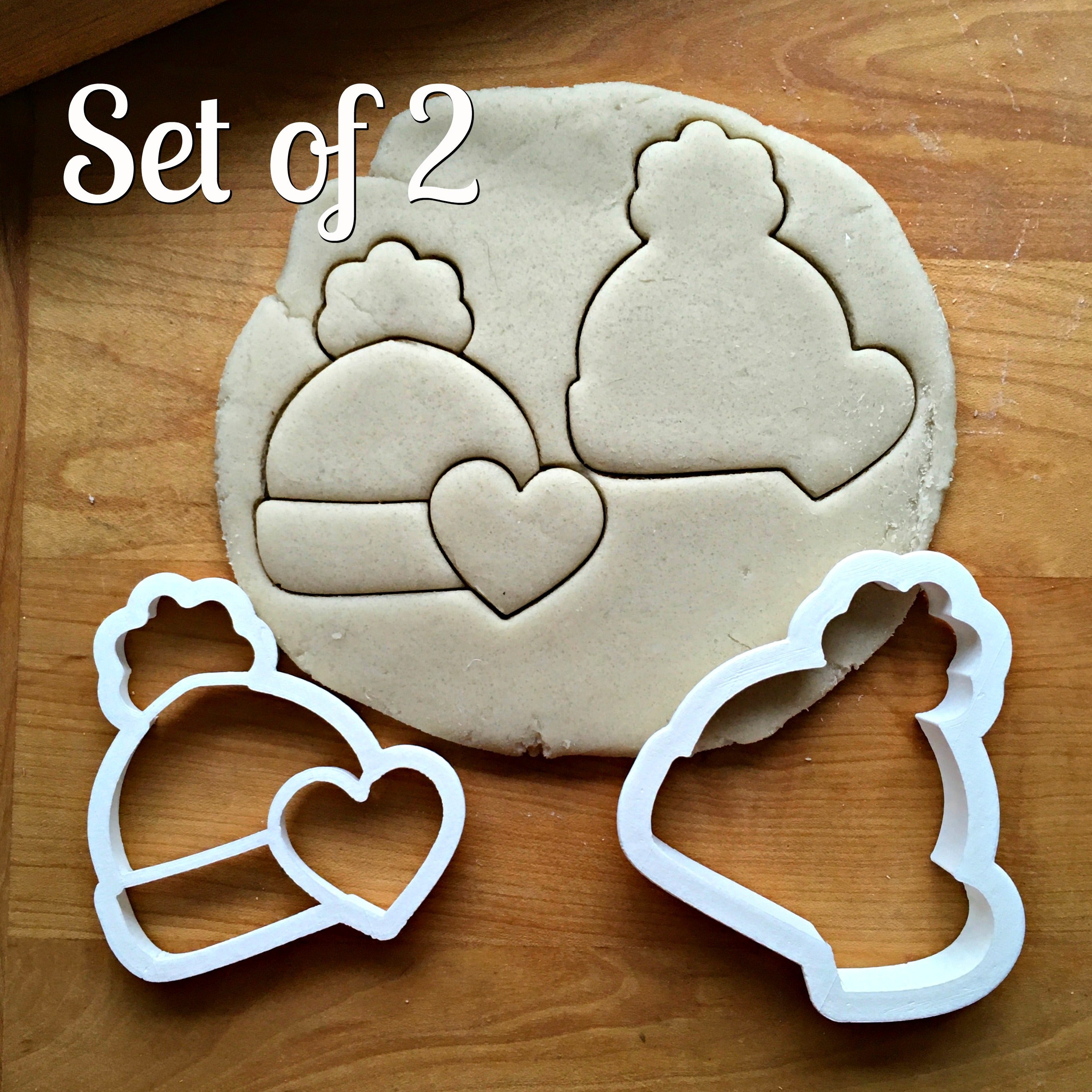 Set of 2 Winter Hat with Heart Cookie Cutters/Dishwasher Safe