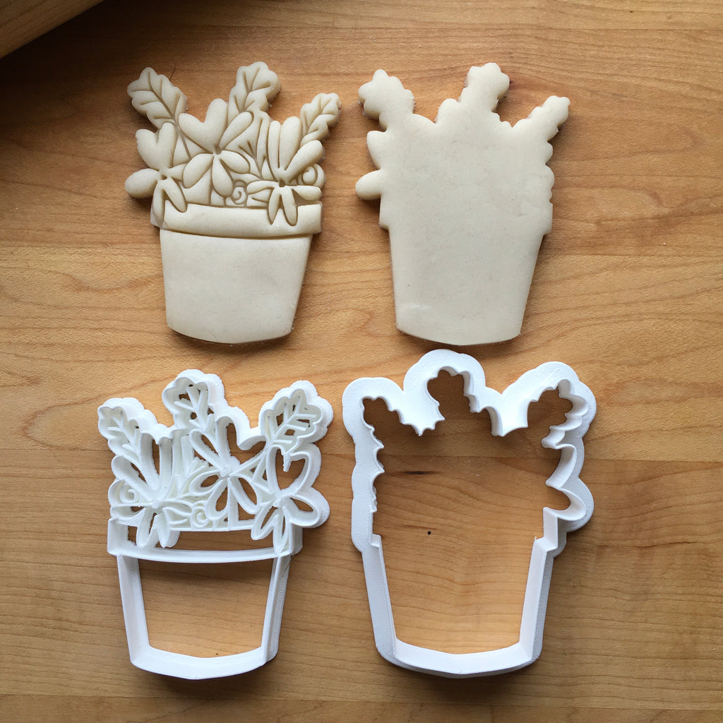 Set of 2 Flower Pot Cookie Cutters/Dishwasher Safe