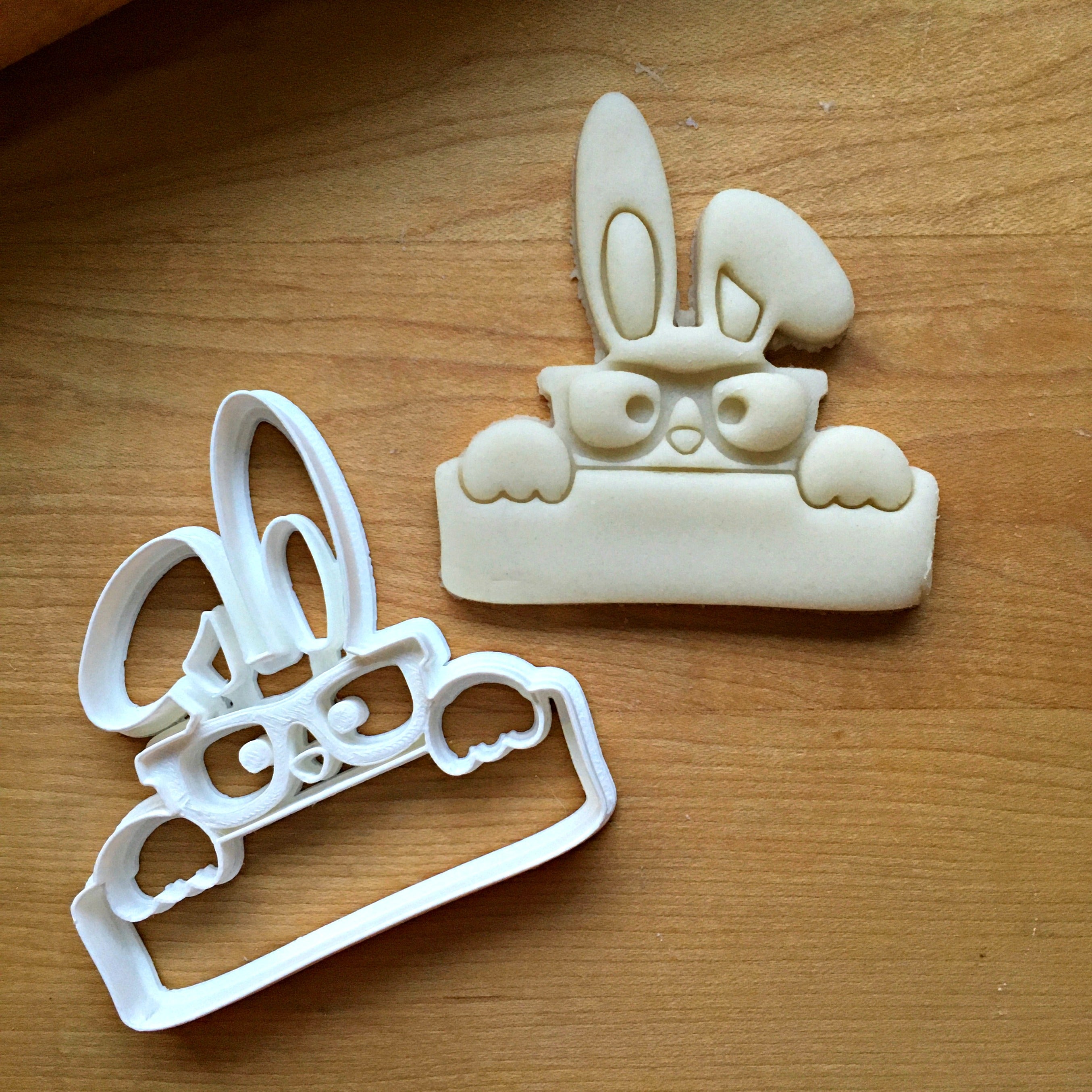 Bunny Plaque Cookie Cutter/Dishwasher Safe