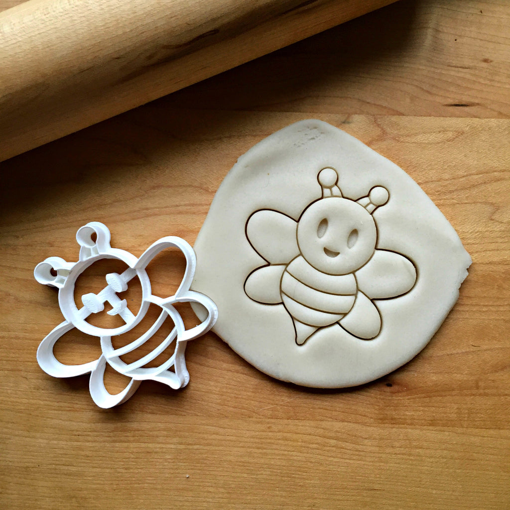 Bee Cookie Cutter/Dishwasher Safe