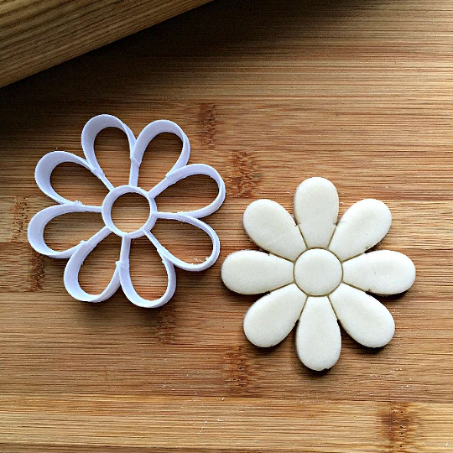 Flower, Daisy, or Tulip with Long Stem Cookie Cutters – Maisonscustomcutters