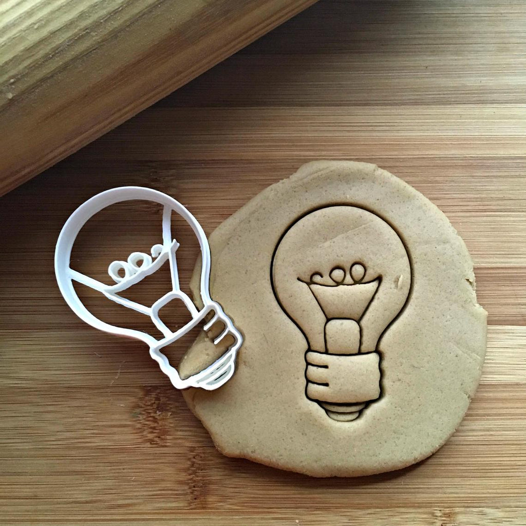 Light Bulb Cookie Cutter/Dishwasher Safe