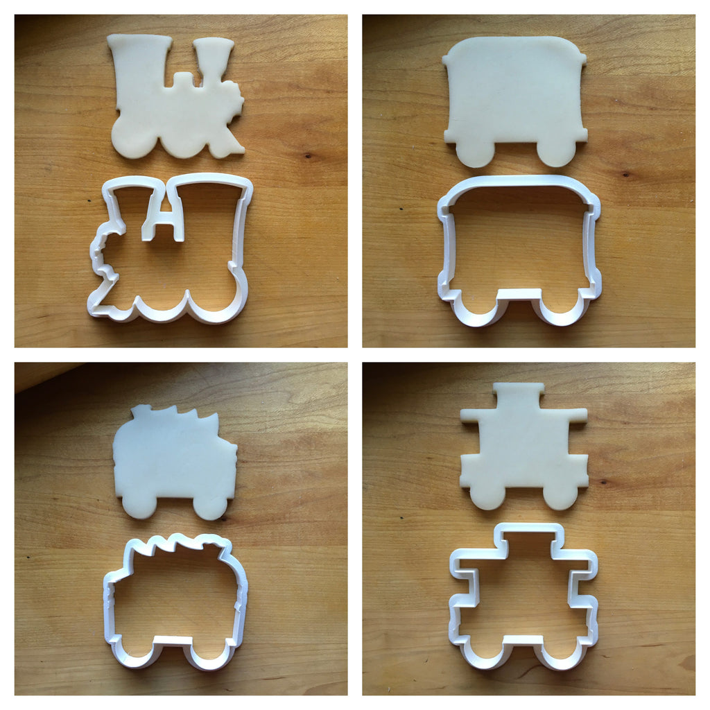 Set of 4 Train/Locomotive with Christmas Tree Cookie Cutters/Dishwasher Safe